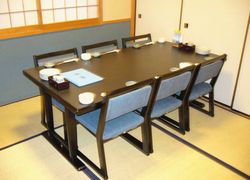 �e�[�u����