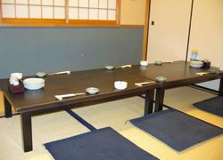 ���Ƒ���O���[�v��