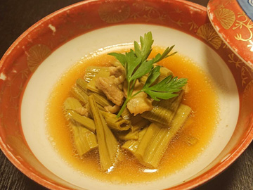 いたどり炒め煮(季)